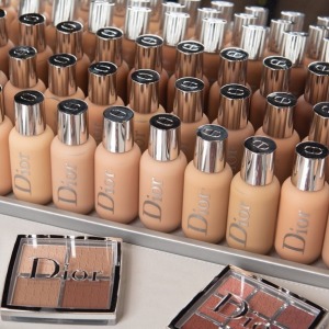 Линия Dior Backstage – это новое слово в искусстве макияжа. Скидки в РИВ ГОШ.