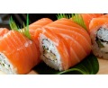 Япония с доставкой на дом! суши и роллы + любой ролл в подарок! Закажите прямо сейчас!